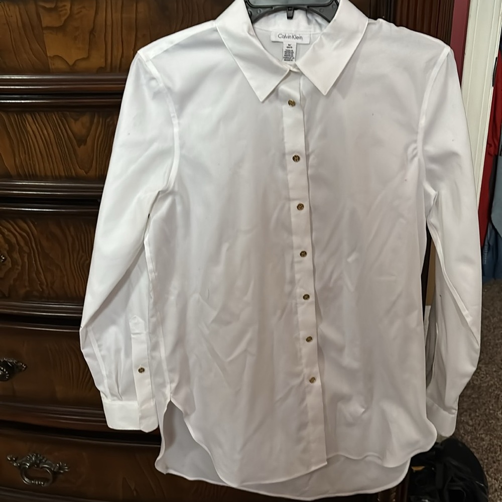Calvin Klein Classic White Cotton button down shirt size small tabs on sleeves